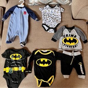 6 amazing newborn onesies, outfits, sleepwear, lot. ✅You get them all.